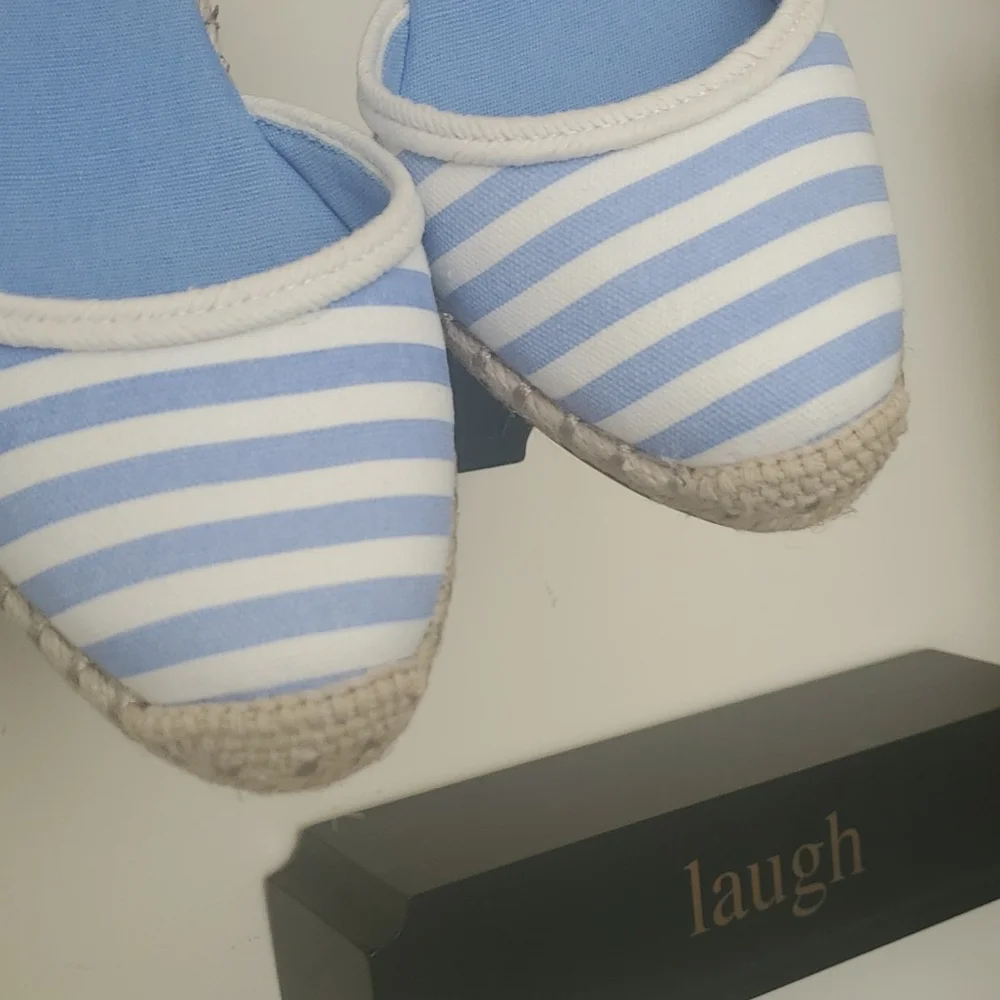 Crown & Ivy Nautical Blue White Stripe Espadrille Wedge - Picture 11 of 11
